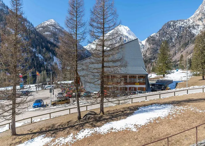 Principe Marmolada 154 アパート ロッカ・ピエートレ